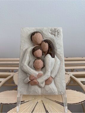 Demdaco Willow Tree 2001 "Family" Wall Plaque by Susan Lordi!